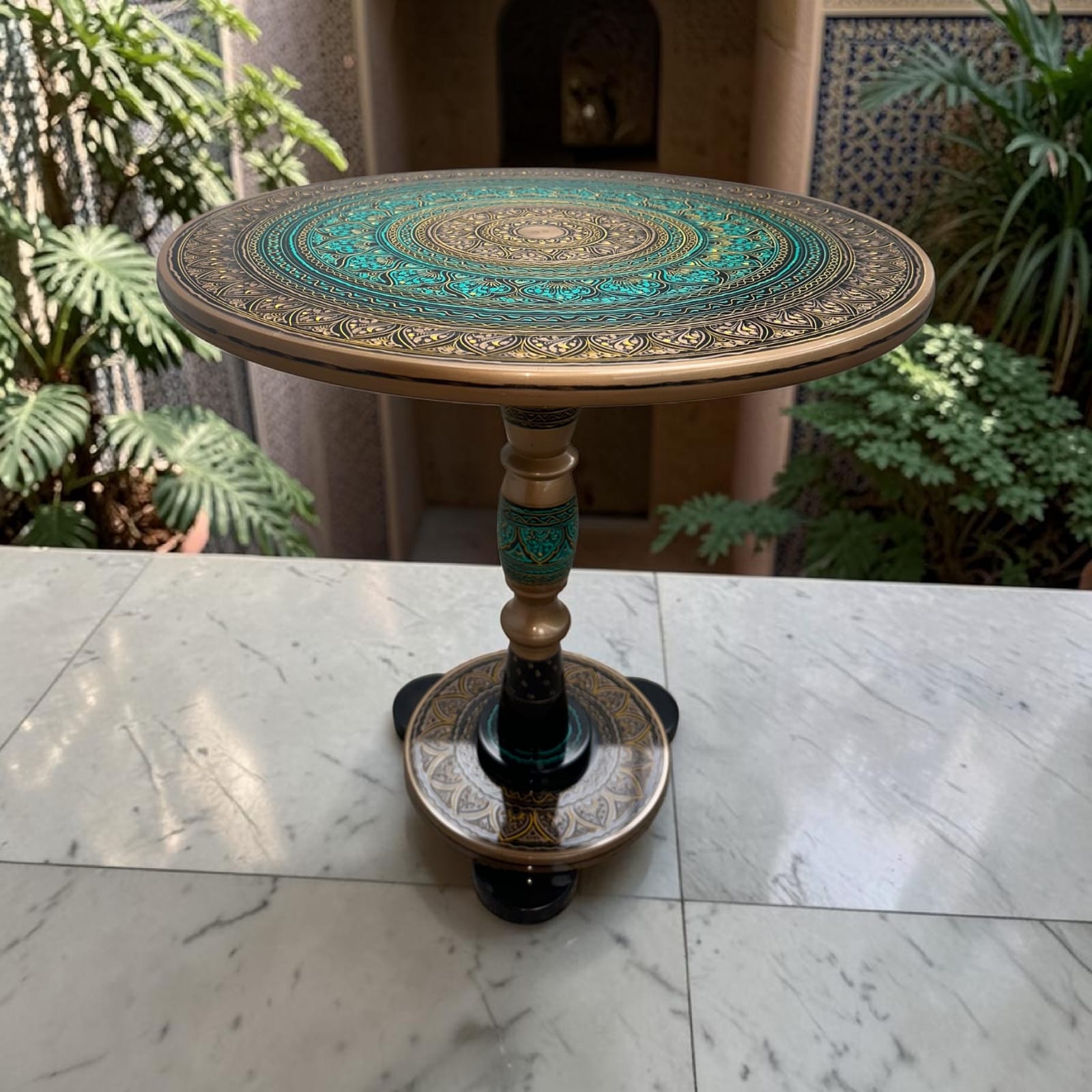 Handcrafted Wooden Coffee Table – Luxury Round Center Table | Living Room Statement Piece | Artistic Wood Furniture